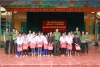 Đoàn Thanh niên, Hội phụ nữ khối An ninh nhân dân tặng quà tại xã Chà Tở, huyện Nậm Pồ