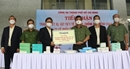 Công an TP Hồ Chí Minh tiếp nhận trang thiết bị, vật tư y tế phòng, chống dịch COVID-19